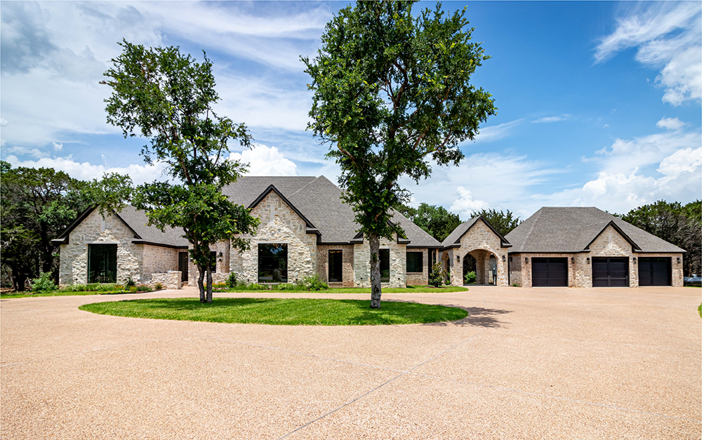 1136 QUEEN ELIZABETH